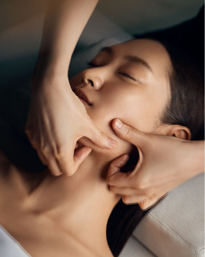 THE SCULPTING FACIAL - 60 min